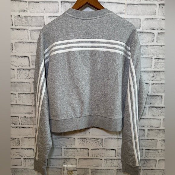 NWT! Women’s Adidas Rice University gray crew neck cropped sweatshirt Medium - Picture 2 of 5